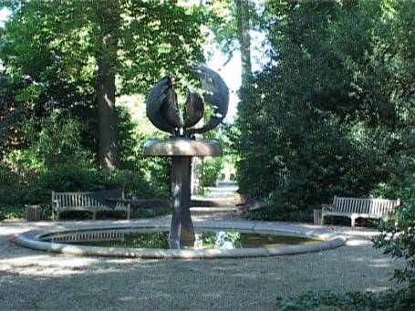Nettetal : Schloss Krickenbeck, Skulptur im Schlosspark